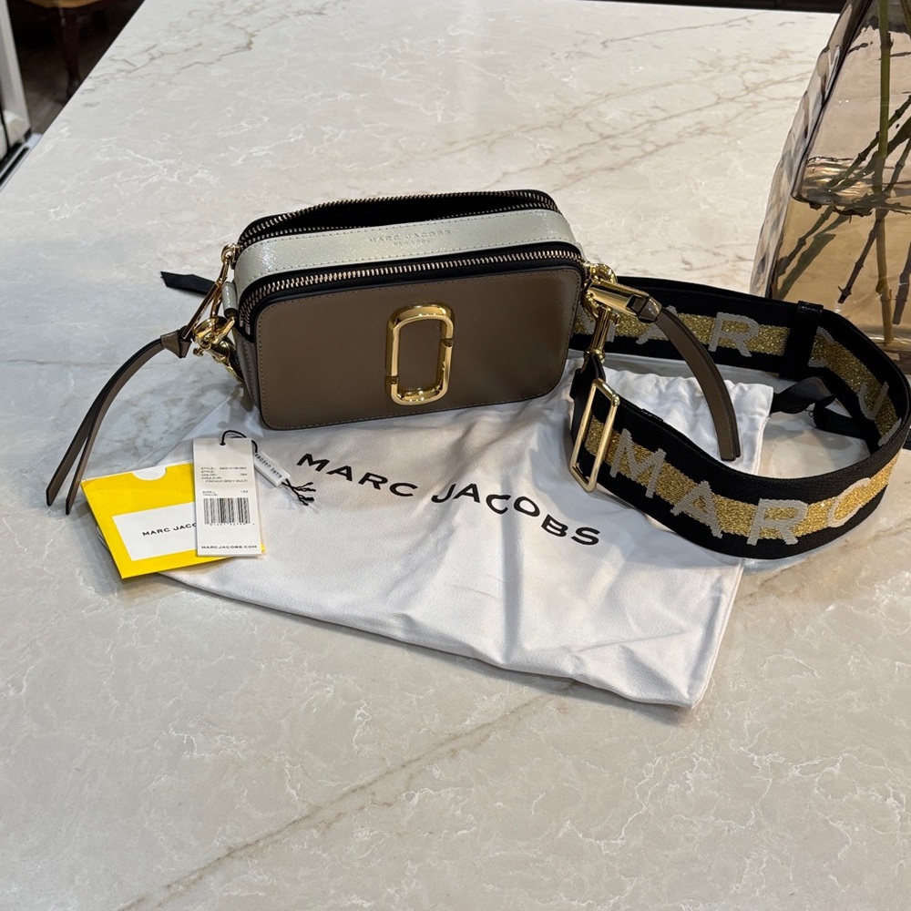 Saks fifth Avenue by Marc Jacobs.  Shoulder or Crossbody Bag French Grey Multi